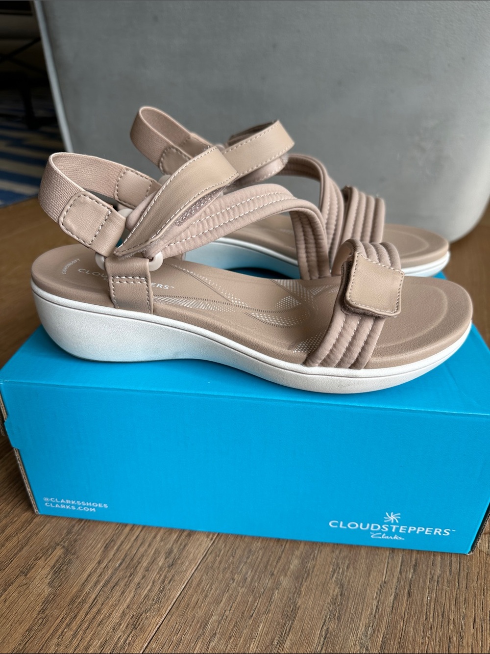 Clarks Women's Breeze Rae Cloudsteppers Sandals